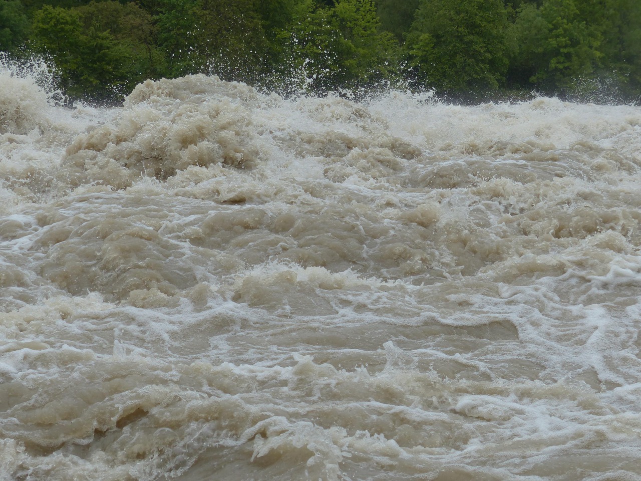 受連日降雨影響，全國(guó)31條河流發(fā)生超警以上洪水